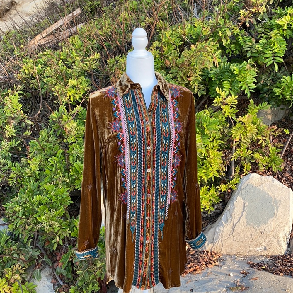 JW button down